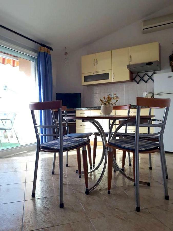 Apartments Boras Selce Exterior photo